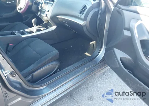 2015 Nissan Altima 2.5 Sv z USA, uszkodzony, nr VIN 1N4AL3AP2FC226899